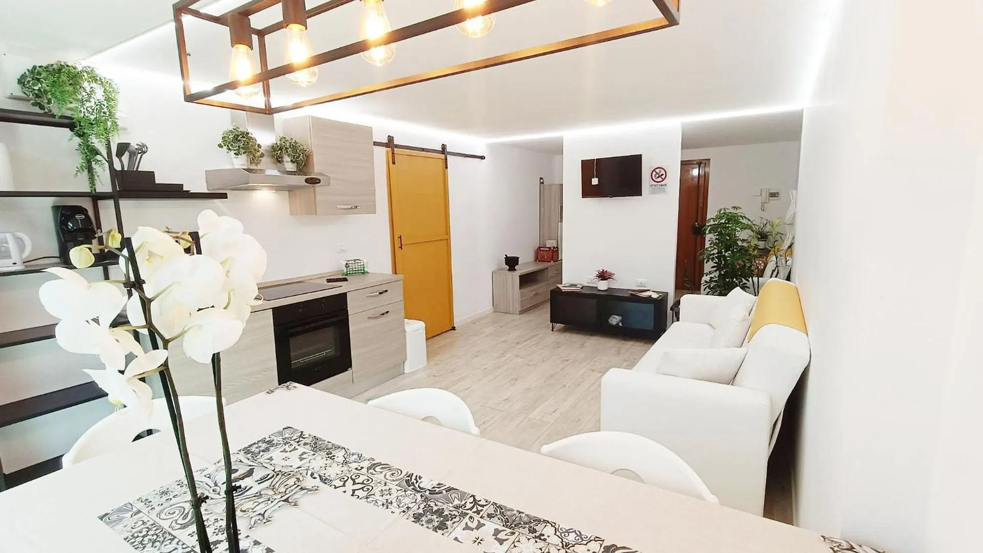 Domus Sicula Palermo City Centerの連絡先